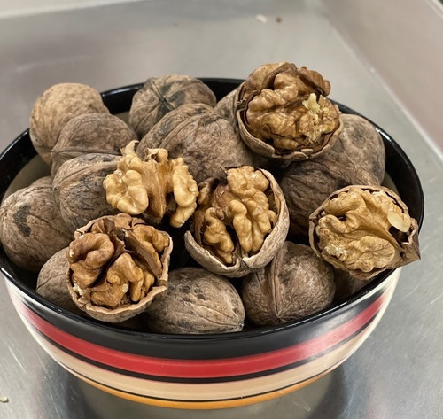 گردو ایرانی مرغوب (فسنجانی 20% بدون پوچی)